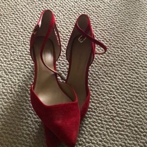 Size 8 kitten heel shoes